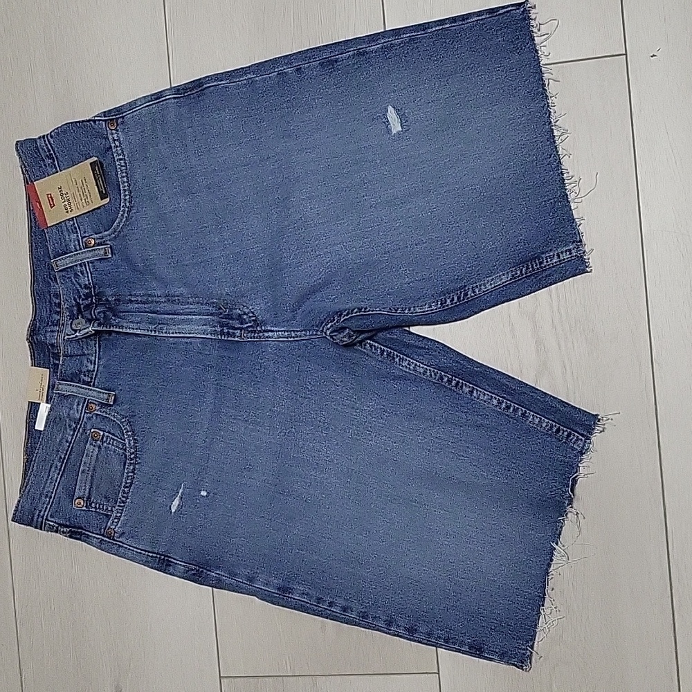 Levi's 469 Loose Shorts